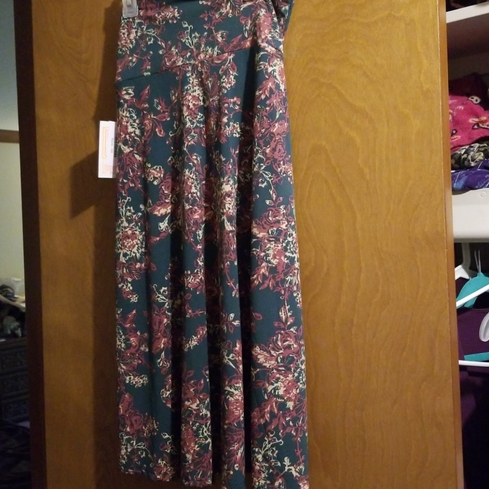 Lularoe Azure green/gold/pink skirt XS , NWT